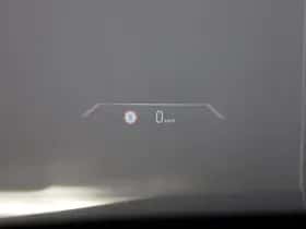 BMW iX (2025) thumbnail 13
