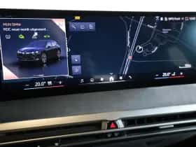 BMW iX (2025) thumbnail 14