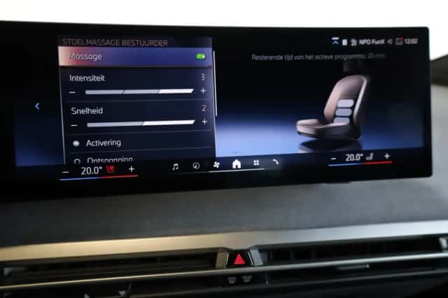 BMW iX (2025) thumbnail 17