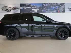 BMW iX (2025) thumbnail 3