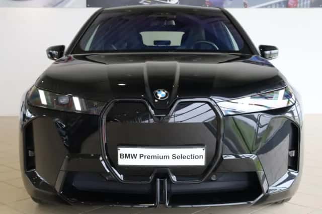 BMW iX (2025) thumbnail 4