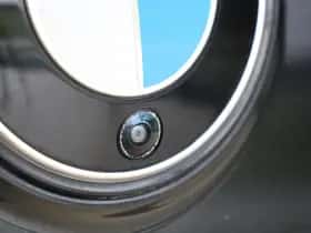 BMW iX (2025) thumbnail 34