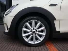 MINI Clubman (2022) thumbnail 4