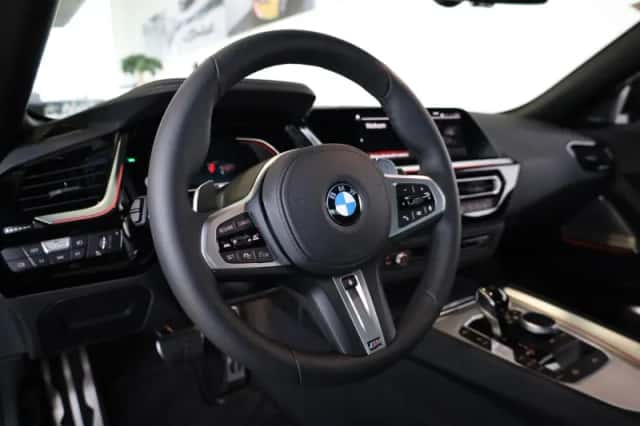 BMW Z4 (2026) thumbnail 11