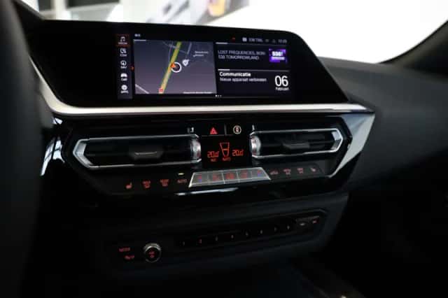 BMW Z4 (2026) thumbnail 15