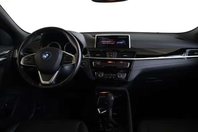 BMW X2 (2023) thumbnail 11