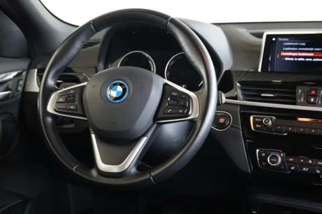 BMW X2 (2023) thumbnail 12