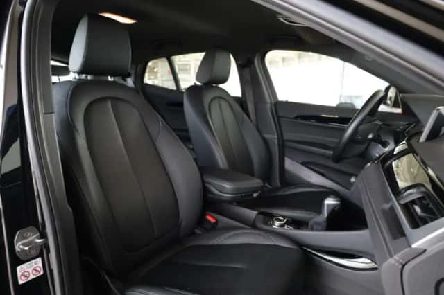 BMW X2 (2023) thumbnail 9