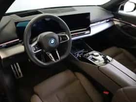 BMW i5 (2025) thumbnail 7
