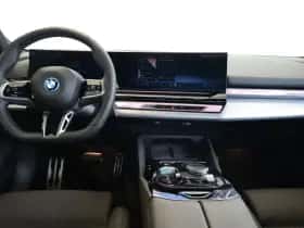 BMW i5 (2025) thumbnail 10