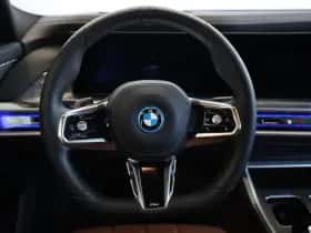 BMW i7 (2025) thumbnail 11