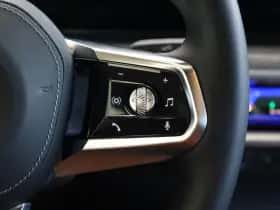 BMW i7 (2025) thumbnail 26