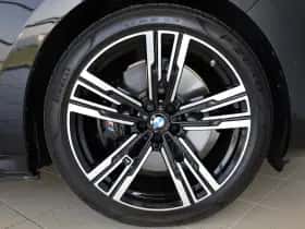 BMW i7 (2025) thumbnail 6