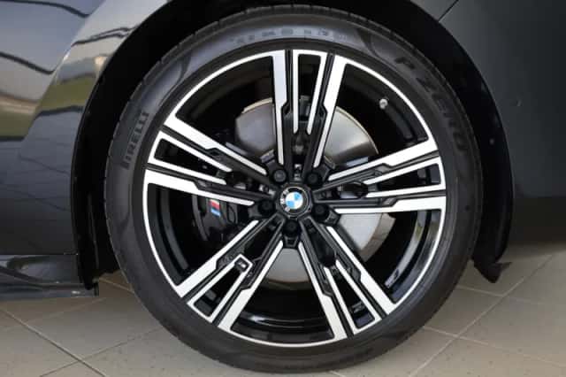 BMW i7 (2025) thumbnail 7