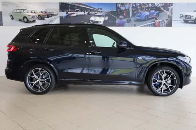 BMW X5 (2022) thumbnail 3