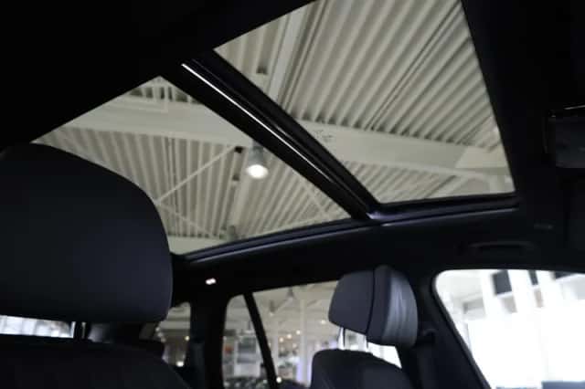 BMW X5 (2022) thumbnail 28