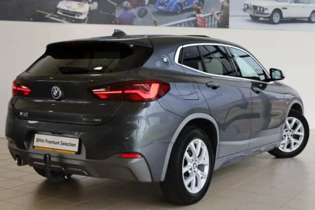 BMW X2 (2021) thumbnail 2