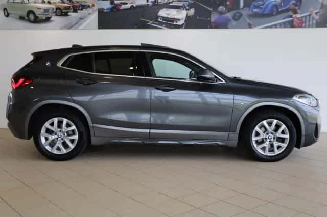 BMW X2 (2021) thumbnail 3