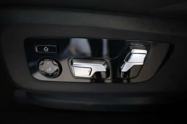 BMW X5 (2025) thumbnail 32