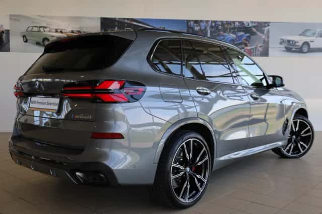 BMW X5 (2025) thumbnail 2