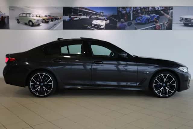 BMW 5-Serie (2023) thumbnail 3