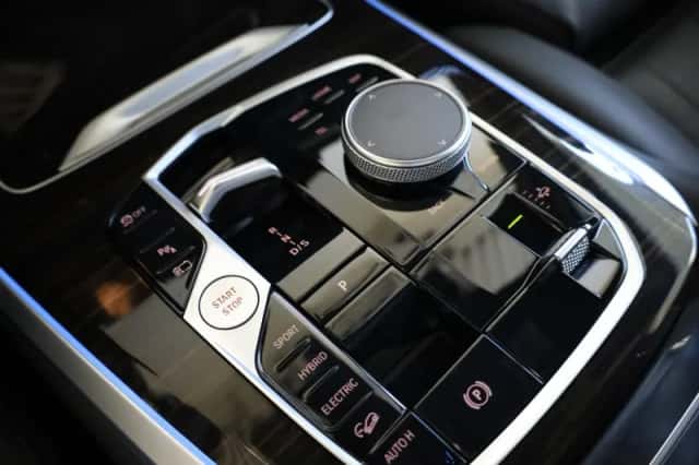 BMW X5 (2025) thumbnail 22