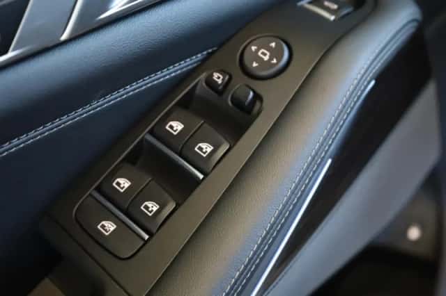 BMW X5 (2025) thumbnail 26