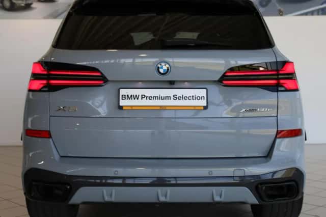 BMW X5 (2025) thumbnail 5