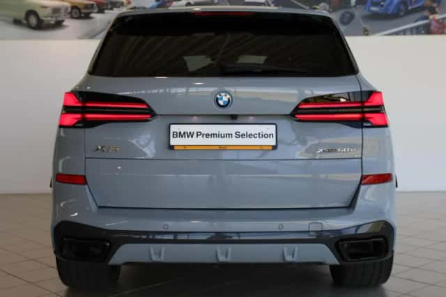 BMW X5 (2025) thumbnail 6