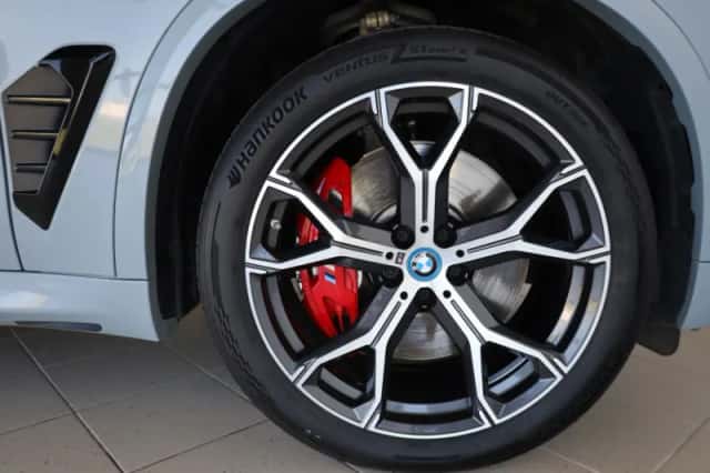 BMW X5 (2025) thumbnail 6