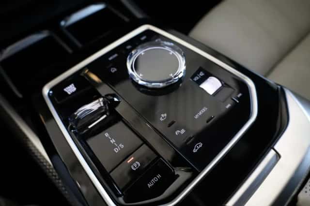 BMW 7-Serie (2025) thumbnail 24