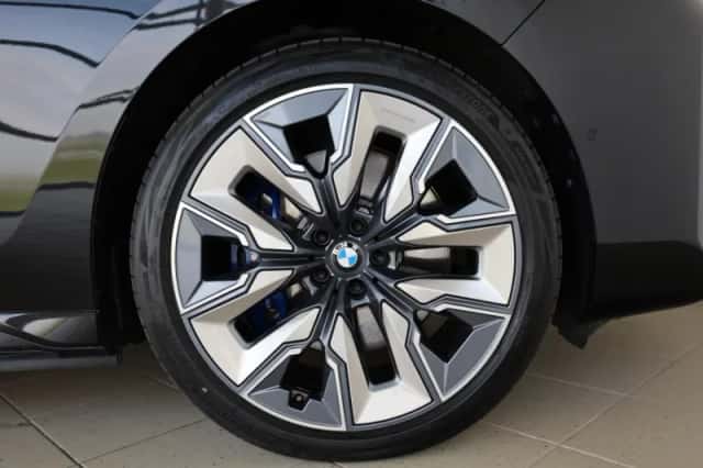 BMW 7-Serie (2025) thumbnail 7