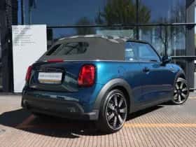 MINI Cabrio Cooper (2023) thumbnail 3