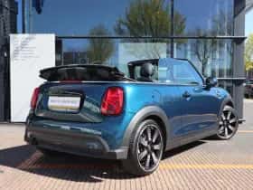 MINI Cabrio Cooper (2023) thumbnail 4