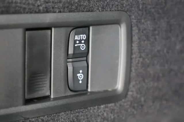 BMW X5 (2025) thumbnail 32
