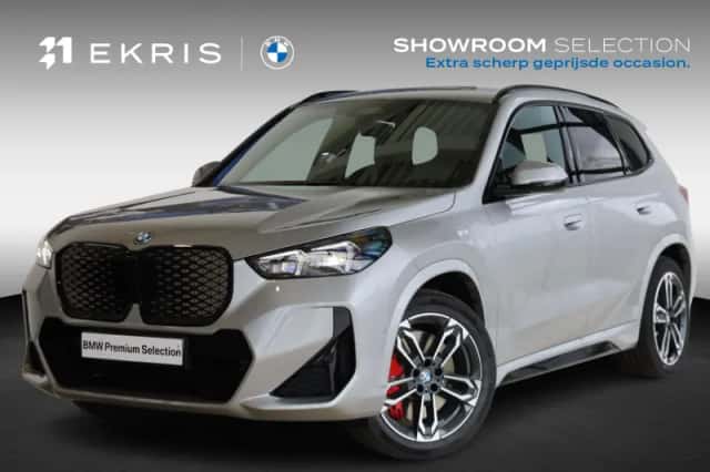 BMW iX1 (2026) thumbnail 1