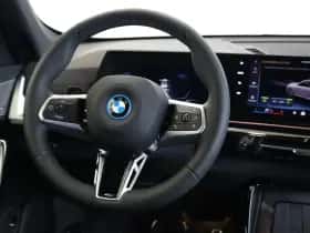 BMW iX1 (2026) thumbnail 11