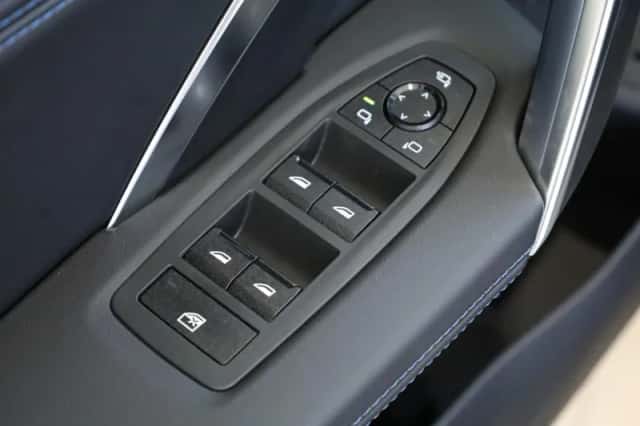 BMW iX1 (2026) thumbnail 22