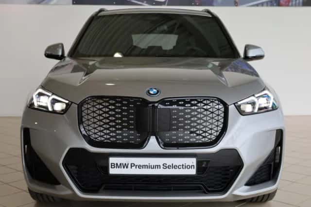 BMW iX1 (2026) thumbnail 4