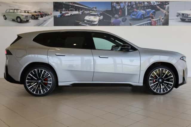 BMW iX3 (2026) thumbnail 3