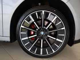 BMW iX3 (2026) thumbnail 6