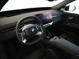BMW iX3 (2026) thumbnail 7