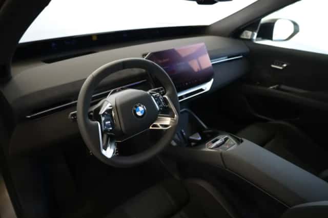 BMW iX3 (2026) thumbnail 8
