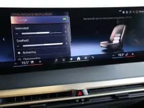 BMW iX (2024) thumbnail 16