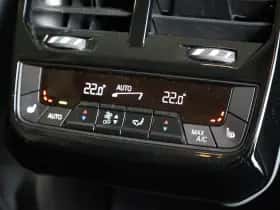BMW iX (2024) thumbnail 24
