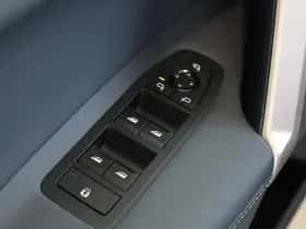 BMW iX (2024) thumbnail 25