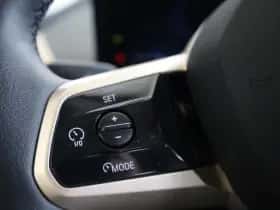 BMW iX (2024) thumbnail 28