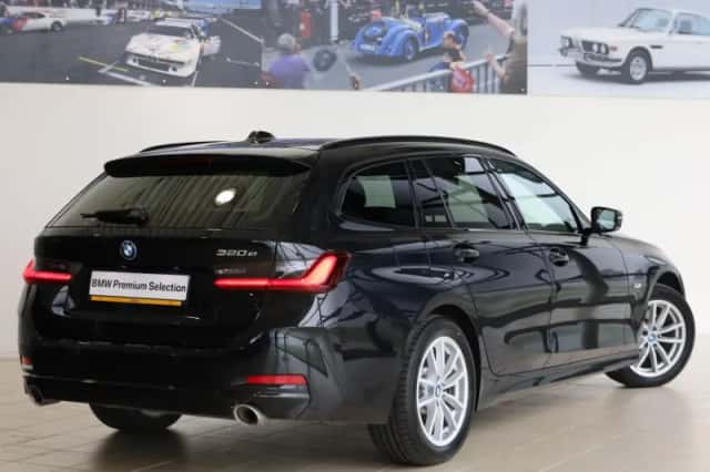 BMW 3-Serie (2023) thumbnail 2