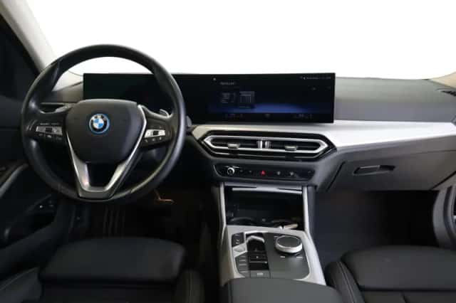 BMW 3-Serie (2023) thumbnail 11
