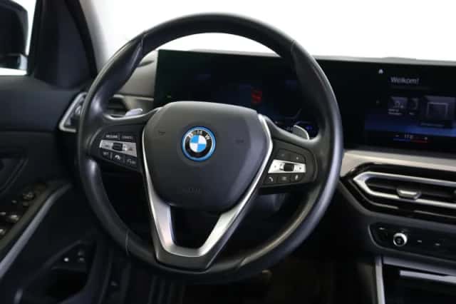 BMW 3-Serie (2023) thumbnail 12